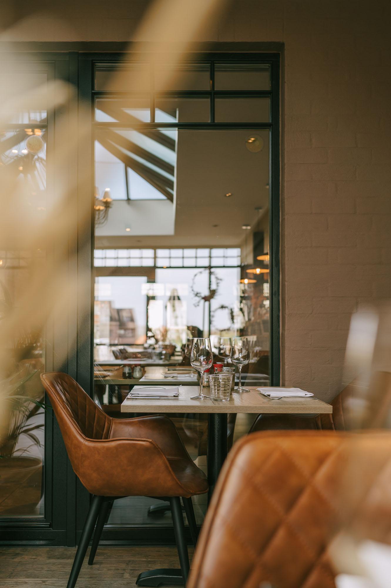 Brasserie De Plaetse in Schellebelle combineert lekker eten met een rustiek kader. Brasserie De Plaetse in Schellebelle combineert lekker eten met een rustiek kader.
